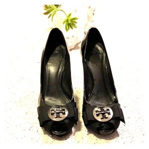 Tory Burch Black Pumps
